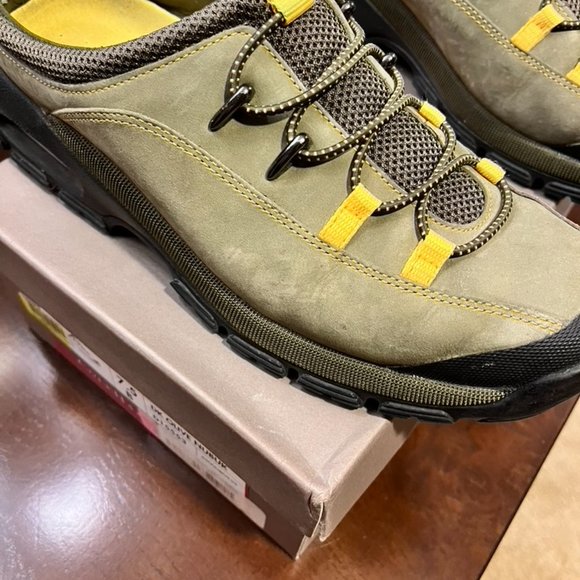 Cole Haan Nike Air Salem Clog - Picture 2 of 13